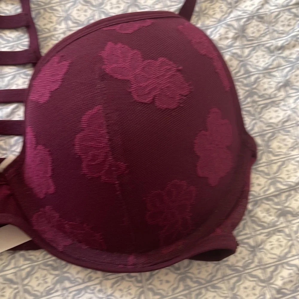 Bundle of 2 NWOT Victoria’s Secret PINK Lace Bras / Bralettes - Picture 10 of 12